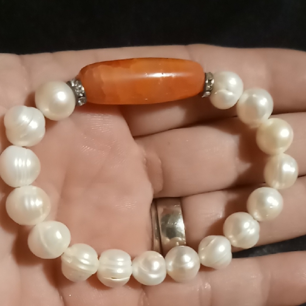 Fresh water Pearl and Orange natural ellipse agate Bead Bracelet.